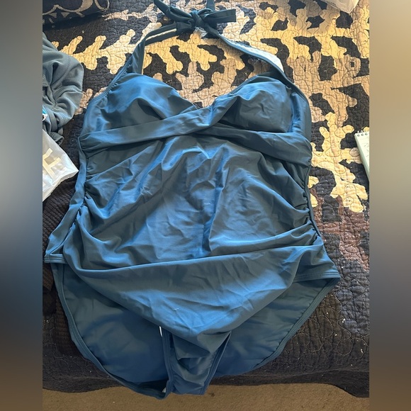 Cupshe Other - NWT Cupshe swimsuit.